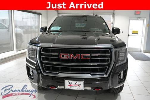 Onyx Black 2022 GMC Yukon AT4