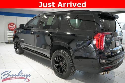 Onyx Black 2022 GMC Yukon AT4