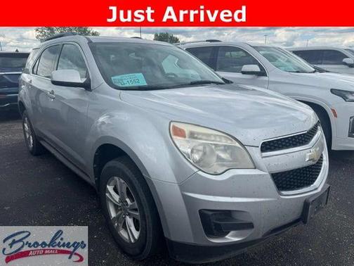 Silver Ice Metallic 2011 Chevrolet Equinox LT