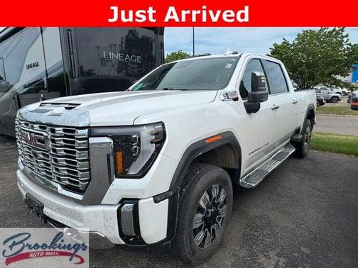 White Frost Tricoat 2024 GMC Sierra 3500 Denali