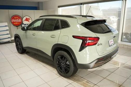 Cacti Green 2026 Chevrolet Trax FWD ACTIV