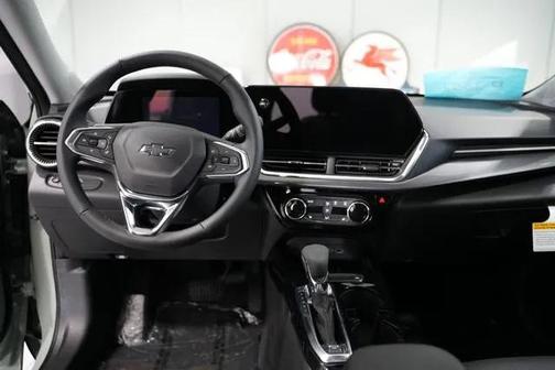 Cacti Green 2026 Chevrolet Trax FWD ACTIV