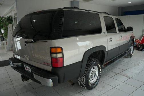2005 GMC Yukon XL 2500 SLT