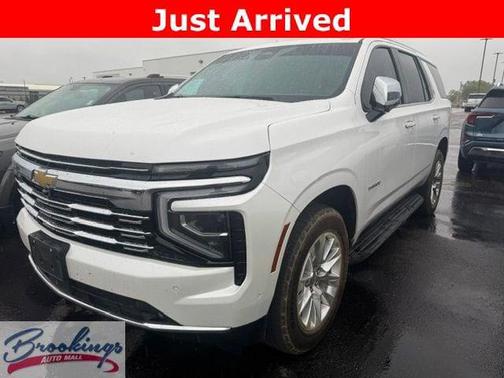 Iridescent Pearl Tricoat 2025 Chevrolet Tahoe Premier