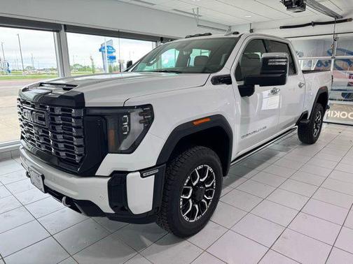 2025 GMC Sierra 3500 Denali