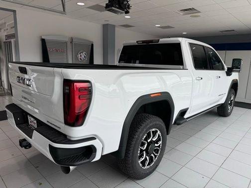 2025 GMC Sierra 3500 Denali
