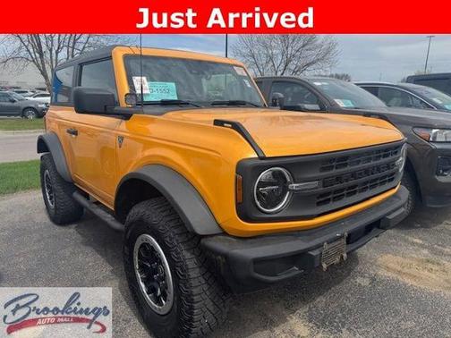 Cyber Orange Metallic Tricoat 2022 Ford Bronco NA