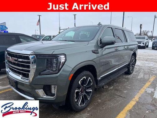 2023 GMC Yukon XL SLT