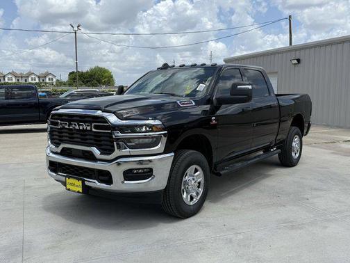2025 RAM 2500 Tradesman Crew Cab 4x4 6'4' Box