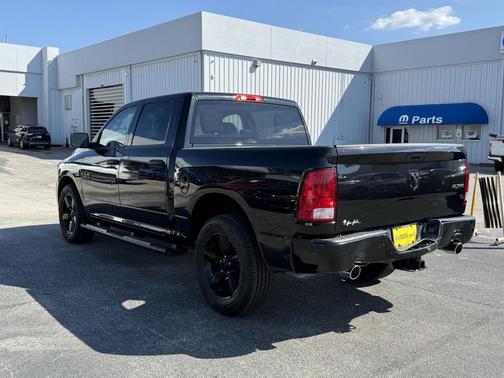 2017 RAM 1500 Tradesman/Express