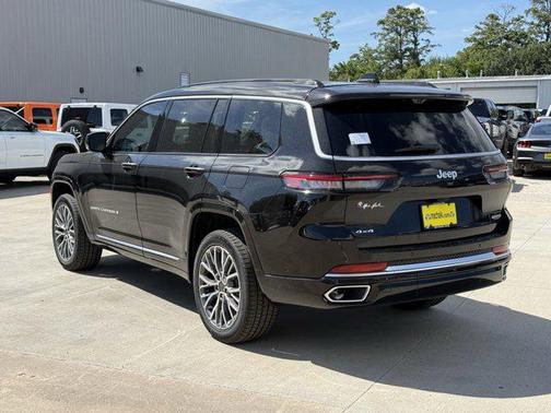 2025 Jeep Grand Cherokee L Summit Reserve