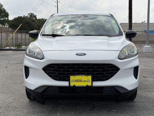 Oxford White 2021 Ford Escape SE