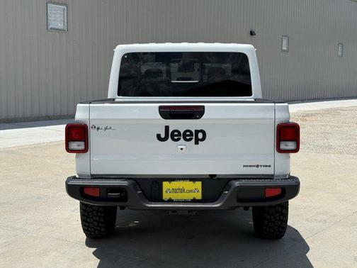 2025 Jeep Gladiator High Tide