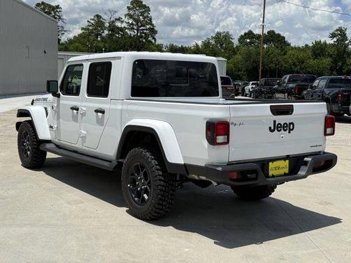 2025 Jeep Gladiator High Tide