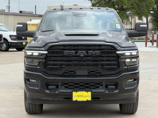 2025 RAM 2500 Laramie Crew Cab 4x4 6'4' Box