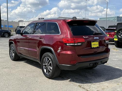 2019 Jeep Grand Cherokee Laredo
