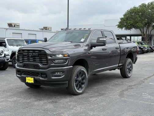 2025 RAM 2500 Big Horn Crew Cab 4x4 6'4' Box