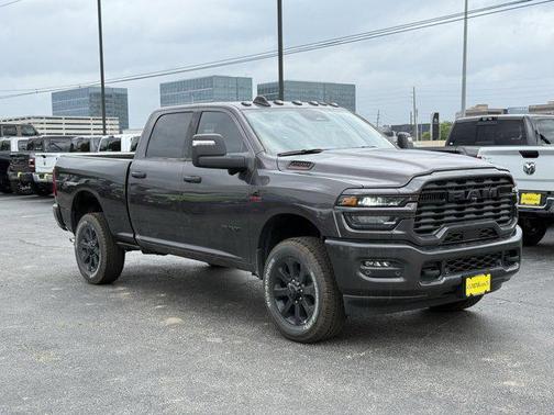 2025 RAM 2500 Big Horn Crew Cab 4x4 6'4' Box