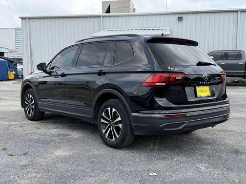 Deep Black 2023 Volkswagen Tiguan 2.0T S