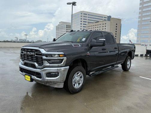 2025 RAM 2500 Tradesman Crew Cab 4x4 8' Box