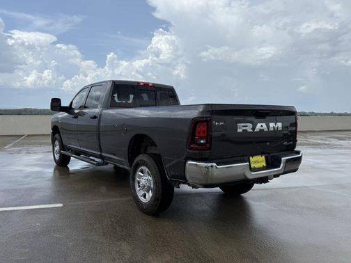 2025 RAM 2500 Tradesman Crew Cab 4x4 8' Box