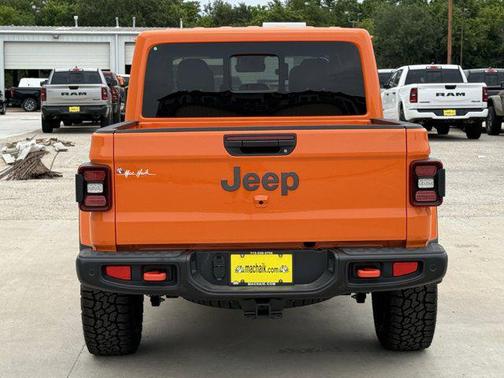 2025 Jeep Gladiator Mojave X