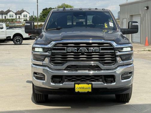 2025 RAM 2500 Tradesman Crew Cab 4x4 6'4' Box