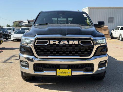 Diamond Black Crystal Pearlcoat 2026 RAM 1500 Lone Star