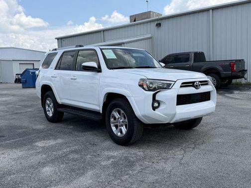 Ice 2024 Toyota 4Runner SR5