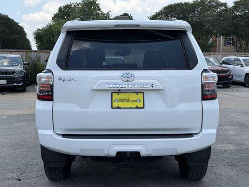 Ice 2024 Toyota 4Runner SR5