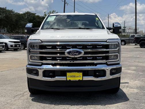 Star White Metallic Tri-Coat 2026 Ford F-250 Lariat