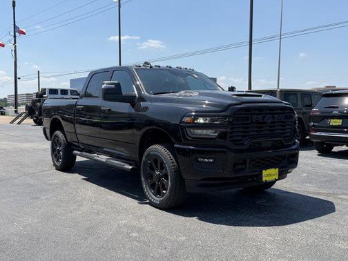 Diamond Black Crystal Pearlcoat 2026 RAM 2500 Black Express Crew Cab 4x4 6'4' Box