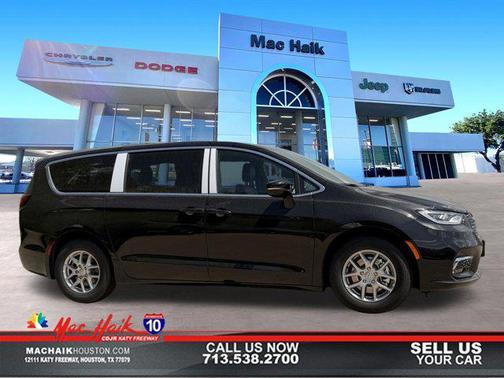 Diamond Black Crystal Pearlcoat 2026 Chrysler Pacifica L