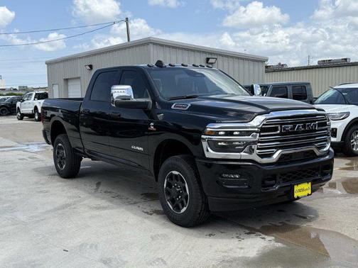 2025 RAM 2500 Laramie Crew Cab 4x4 6'4' Box