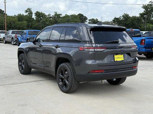 2025 Jeep Grand Cherokee Limited X