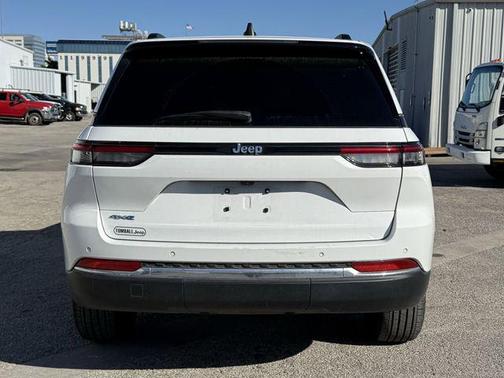 2022 Jeep Grand Cherokee 4xe Base