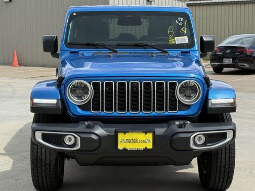 2025 Jeep Wrangler 4-Door Sahara 4x4