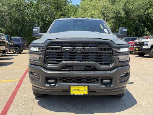 Ceramic Gray Clearcoat 2026 RAM 3500 Tradesman Crew Cab 4x4 8' Box
