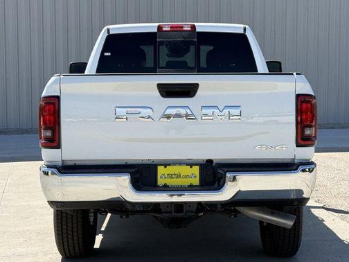 2025 RAM 2500 Tradesman Crew Cab 4x4 6'4' Box