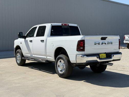 2025 RAM 2500 Tradesman Crew Cab 4x4 6'4' Box