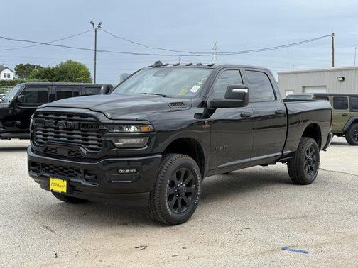 2025 RAM 2500 Lone Star Crew Cab 4x4 6'4' Box