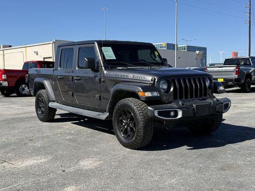 2022 Jeep Gladiator Sport