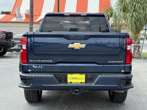 2022 Chevrolet Silverado 1500 Custom