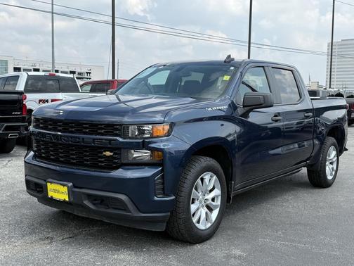 2022 Chevrolet Silverado 1500 Custom