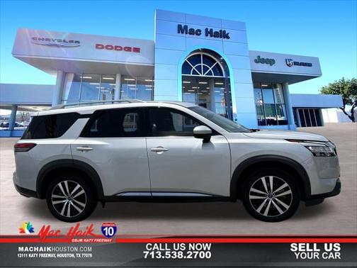 2023 Nissan Pathfinder Platinum FWD
