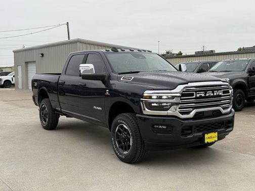 2025 RAM 2500 Laramie Crew Cab 4x4 6'4' Box
