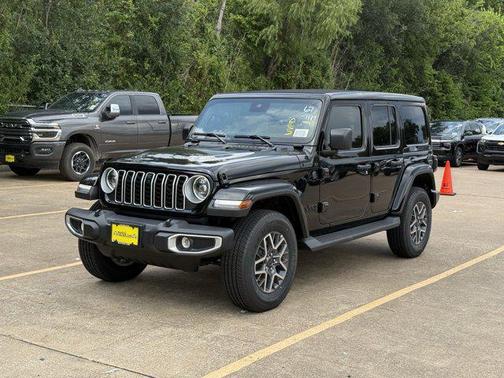 2025 Jeep Wrangler 4-Door Sahara 4x4