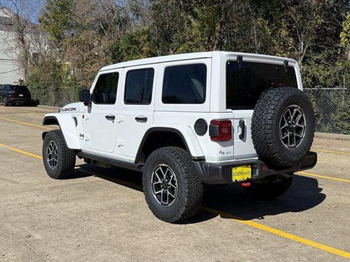 Bright White Clearcoat 2026 Jeep Wrangler Rubicon
