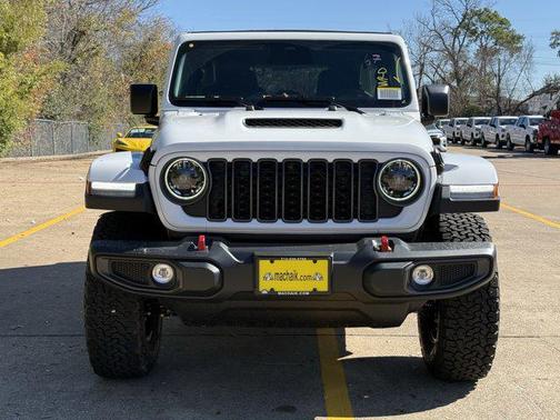 Bright White Clearcoat 2026 Jeep Wrangler Rubicon