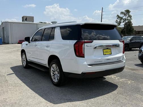 2021 GMC Yukon SLT